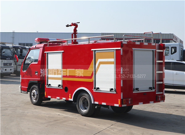 新款福田2噸水罐消防車