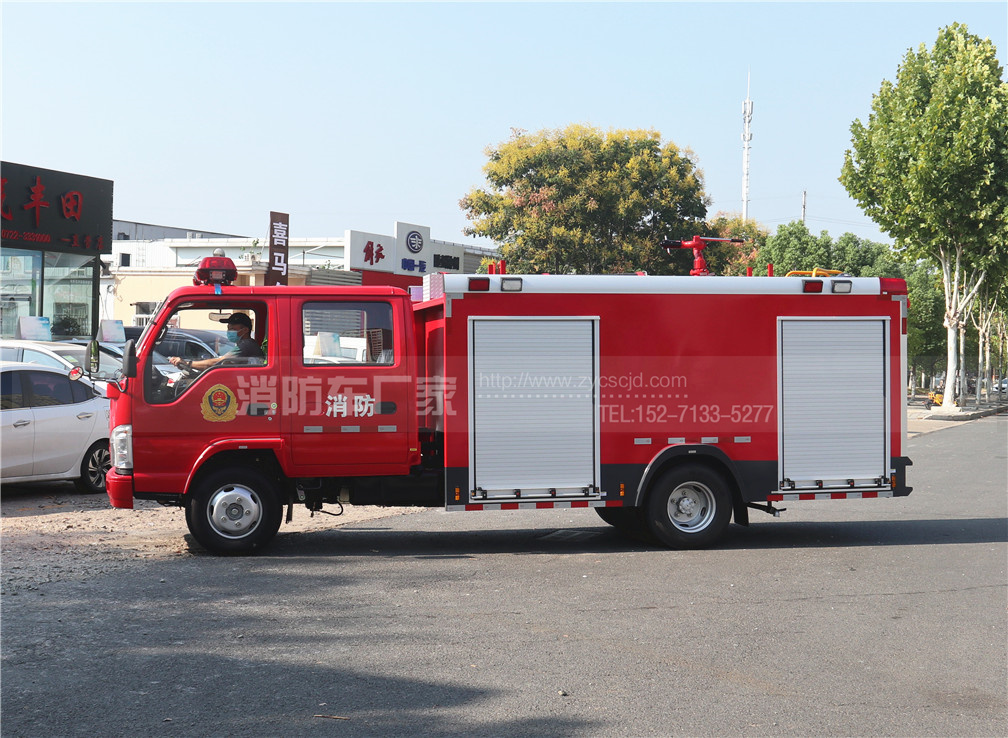 3噸小型泡沫消防車【五十鈴】
